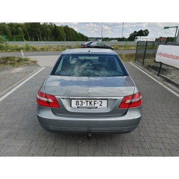 Mercedes - Benz E-klasa  Sedan/Limuzyna 2011,  2.1 diesel, automat - Na sprzedaż za 40 800 zł - Lipówki - zdjęcie 7