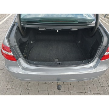 Mercedes - Benz E-klasa  Sedan/Limuzyna 2011,  2.1 diesel, automat - Na sprzedaż za 40 800 zł - Lipówki - zdjęcie 9