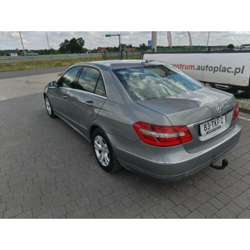 Mercedes - Benz E-klasa  Sedan/Limuzyna 2011,  2.1 diesel, automat - Na sprzedaż za 40 800 zł - Lipówki - zdjęcie 11
