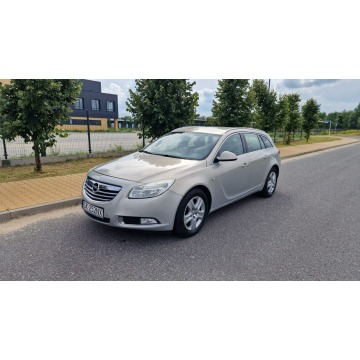 Opel Insignia Sports Tourer - 2.0 diesel 131 KM | Manual | Klimatyzacja | Hak Holowniczy |