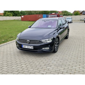 Volkswagen Passat  Kombi 2021,  2.0 diesel, automat - Na sprzedaż za 72 500 zł - Strobice - zdjęcie 2