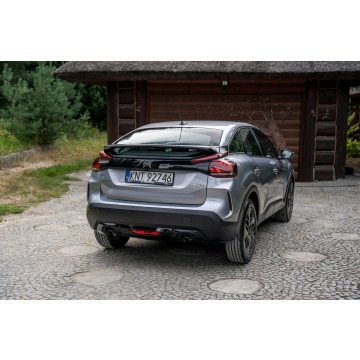 Citroen C4  SUV 2022,  1.2 benzyna, automat - Na sprzedaż za 69 777 zł - Ropczyce - zdjęcie 4