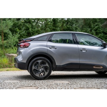 Citroen C4  SUV 2022,  1.2 benzyna, automat - Na sprzedaż za 69 777 zł - Ropczyce - zdjęcie 8