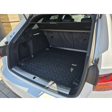 Audi A4  Kombi 2020,  2.0 diesel, automat - Na sprzedaż za 99 900 zł - Gniezno - zdjęcie 9