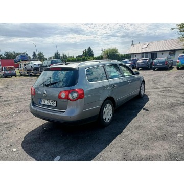 Volkswagen Passat  Kombi 2005,  2.0 diesel - Na sprzedaż za 4 950,00 zł - Tarnów - zdjęcie 4