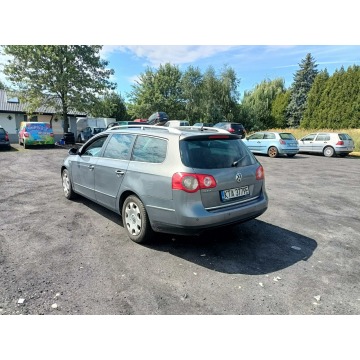 Volkswagen Passat  Kombi 2005,  2.0 diesel - Na sprzedaż za 4 950,00 zł - Tarnów - zdjęcie 3