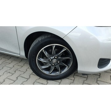 Toyota Yaris  Hatchback 2012,  1.3 benzyna - Na sprzedaż za 31 700 zł - Przyszowice - zdjęcie 5