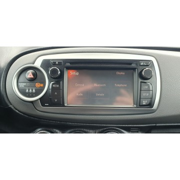 Toyota Yaris  Hatchback 2012,  1.3 benzyna - Na sprzedaż za 31 700 zł - Przyszowice - zdjęcie 9
