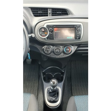 Toyota Yaris  Hatchback 2012,  1.3 benzyna - Na sprzedaż za 31 700 zł - Przyszowice - zdjęcie 10