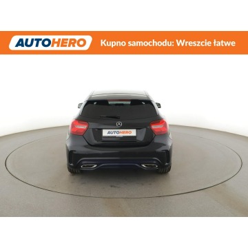 Mercedes - Benz A-klasa  Hatchback 2017,  1.6 benzyna - Na sprzedaż za 63 900 zł - Warszawa - zdjęcie 6