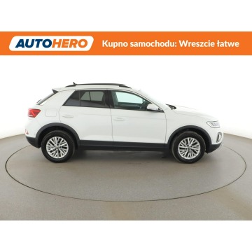 Volkswagen T-Roc  SUV 2022,  1.0 benzyna - Na sprzedaż za 75 900 zł - Warszawa - zdjęcie 9