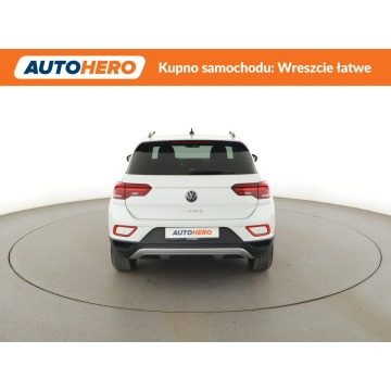 Volkswagen T-Roc  SUV 2022,  1.0 benzyna - Na sprzedaż za 75 900 zł - Warszawa - zdjęcie 6