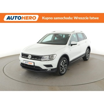 Volkswagen Tiguan - dsg 4x4 navi pdc hak tryby jazdy grzane fotele