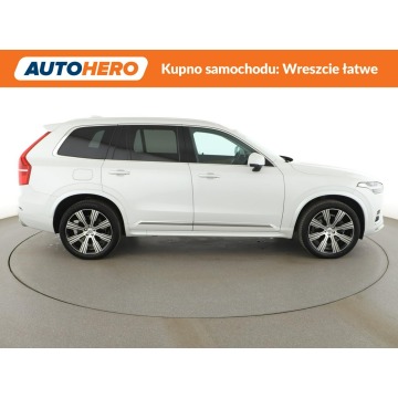 Volvo   SUV 2020,  2.0 diesel, automat - Na sprzedaż za 146 900 zł - Warszawa - zdjęcie 9