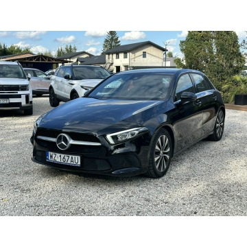 Mercedes - Benz A-klasa  Hatchback 2020,  1.3 benzyna, automat - Na sprzedaż za 97 900 zł - Pęcice - zdjęcie 3