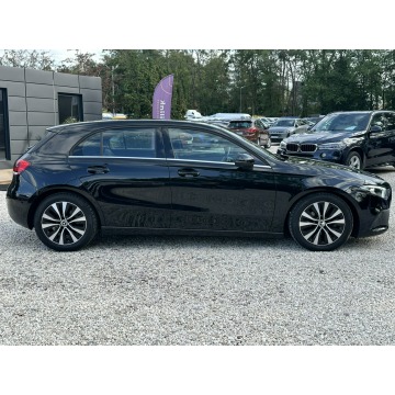 Mercedes - Benz A-klasa  Hatchback 2020,  1.3 benzyna, automat - Na sprzedaż za 97 900 zł - Pęcice - zdjęcie 8