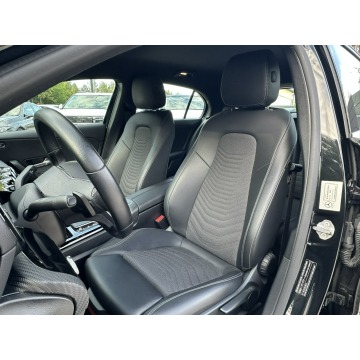 Mercedes - Benz A-klasa  Hatchback 2020,  1.3 benzyna, automat - Na sprzedaż za 97 900 zł - Pęcice - zdjęcie 12