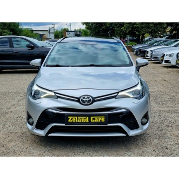 Toyota Avensis  Kombi 2015,  2.0 diesel - Na sprzedaż za 29 900 zł - Szczecin - zdjęcie 2