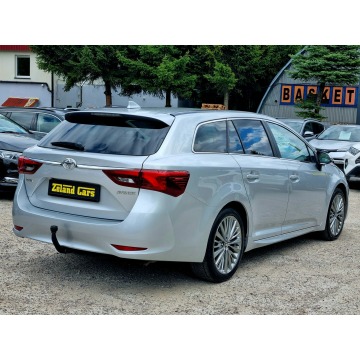 Toyota Avensis  Kombi 2015,  2.0 diesel - Na sprzedaż za 29 900 zł - Szczecin - zdjęcie 5