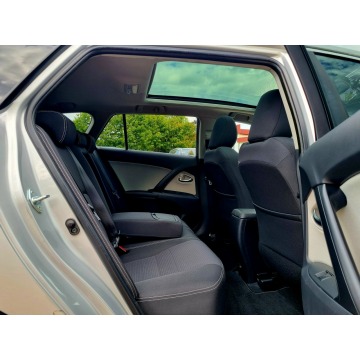 Toyota Avensis  Kombi 2015,  2.0 diesel - Na sprzedaż za 29 900 zł - Szczecin - zdjęcie 12