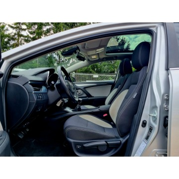 Toyota Avensis  Kombi 2015,  2.0 diesel - Na sprzedaż za 29 900 zł - Szczecin - zdjęcie 9