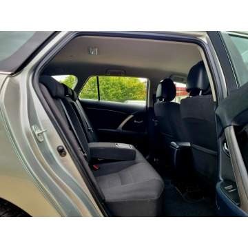 Toyota Avensis  Kombi 2012,  1.8 benzyna - Na sprzedaż za 28 900 zł - Szczecin - zdjęcie 12