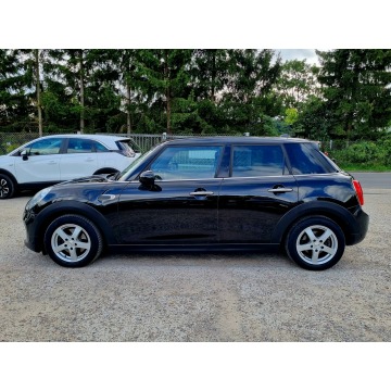 Mini Cooper  Hatchback 2016,  1.5 benzyna, automat - Na sprzedaż za 35 900 zł - Szczecin - zdjęcie 8