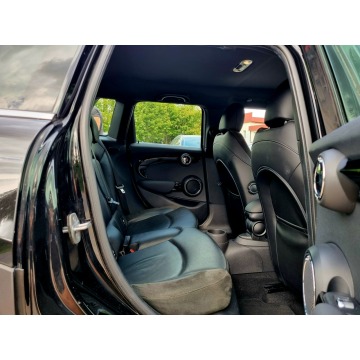 Mini Cooper  Hatchback 2016,  1.5 benzyna, automat - Na sprzedaż za 35 900 zł - Szczecin - zdjęcie 12