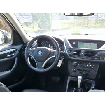 BMW X1  SUV 2012,  2.0 diesel, automat - Na sprzedaż za 34 900 zł - Piekoszów - zdjęcie 12
