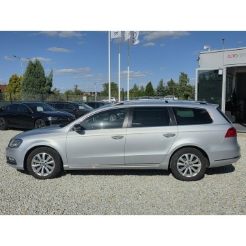 Volkswagen Passat  Kombi 2014,  2.0 diesel - Na sprzedaż za 29 900 zł - Wrocław - zdjęcie 6