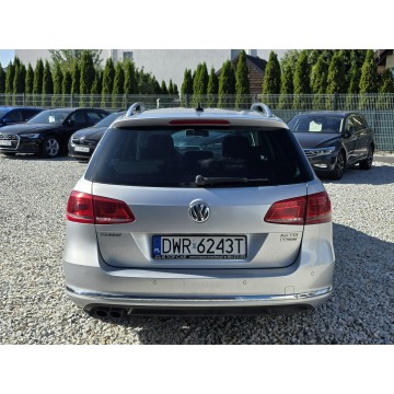 Volkswagen Passat  Kombi 2014,  2.0 diesel - Na sprzedaż za 29 900 zł - Wrocław - zdjęcie 8