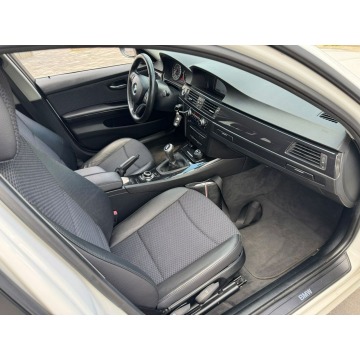 BMW Seria 3  Kombi 2010,  2.0 diesel - Na sprzedaż za 19 800 zł - Szerominek - zdjęcie 5