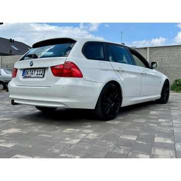 BMW Seria 3  Kombi 2010,  2.0 diesel - Na sprzedaż za 19 800 zł - Szerominek - zdjęcie 11