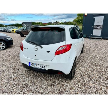 Mazda 2  Liftback 2014,  1.3 benzyna - Na sprzedaż za 17 700 zł - Szerominek - zdjęcie 5