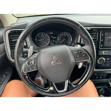 Mitsubishi Outlander  SUV 2018,  2.3 diesel, automat - Na sprzedaż za 49 900 zł - Szerominek - zdjęcie 10