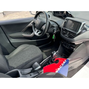 Peugeot 2008  SUV 2016,  1.2 benzyna - Na sprzedaż za 24 900 zł - Szerominek - zdjęcie 5