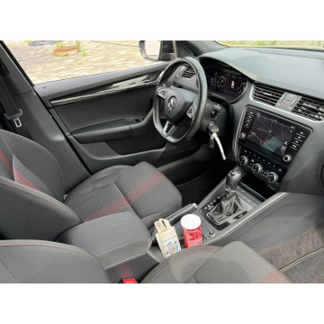 Skoda Octavia  Kombi 2019,  2.0 diesel, automat - Na sprzedaż za 49 999 zł - Szerominek - zdjęcie 8