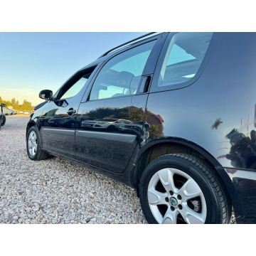 Skoda Roomster  Liftback 2007,  1.6 benzyna - Na sprzedaż za 11 900 zł - Szerominek - zdjęcie 4