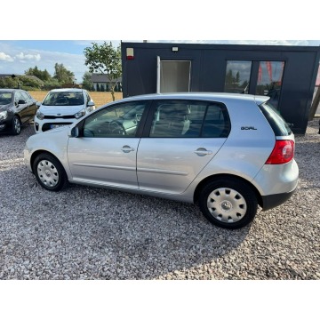Volkswagen Golf  Liftback 2006,  1.6 benzyna - Na sprzedaż za 12 900 zł - Szerominek - zdjęcie 8