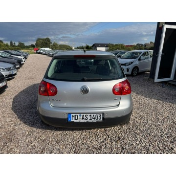 Volkswagen Golf  Liftback 2006,  1.6 benzyna - Na sprzedaż za 12 900 zł - Szerominek - zdjęcie 11