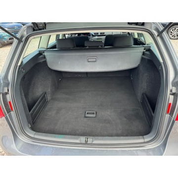 Volkswagen Passat  Kombi 2005,  1.6 benzyna - Na sprzedaż za 9 900,00 zł - Szerominek - zdjęcie 6