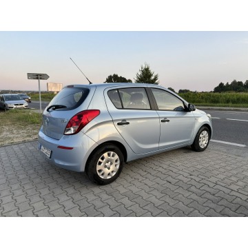 Hyundai i20  Hatchback 2013,  1.2 benzyna - Na sprzedaż za 22 800 zł - Przyszowice - zdjęcie 4