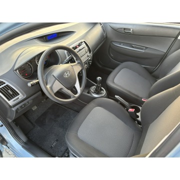 Hyundai i20  Hatchback 2013,  1.2 benzyna - Na sprzedaż za 22 800 zł - Przyszowice - zdjęcie 5