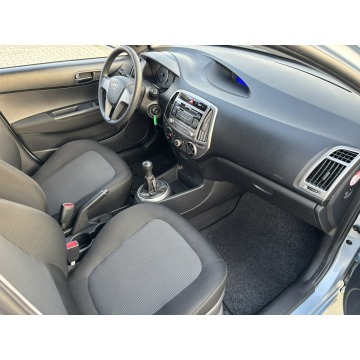 Hyundai i20  Hatchback 2013,  1.2 benzyna - Na sprzedaż za 22 800 zł - Przyszowice - zdjęcie 9