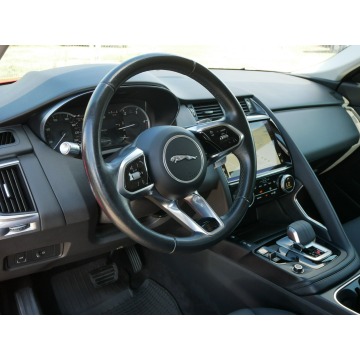 Jaguar E-PACE  SUV 2021,  2.0 diesel, automat - Na sprzedaż za 89 700 zł - Goczałkowice-Zdrój - zdjęcie 5