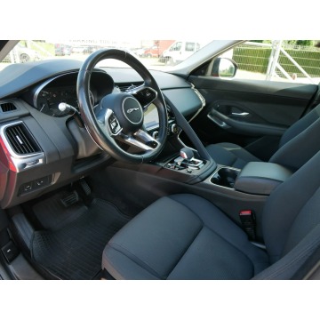 Jaguar E-PACE  SUV 2021,  2.0 diesel, automat - Na sprzedaż za 89 700 zł - Goczałkowice-Zdrój - zdjęcie 4