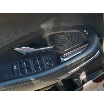 Jaguar E-PACE  SUV 2021,  2.0 diesel, automat - Na sprzedaż za 89 700 zł - Goczałkowice-Zdrój - zdjęcie 9