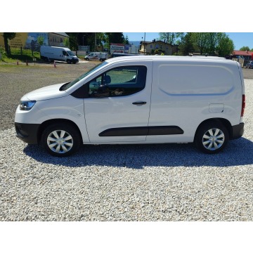 Toyota ProAce 2024,  1.5 diesel, automat - Na sprzedaż za 46 900 zł - Mirsk - zdjęcie 2