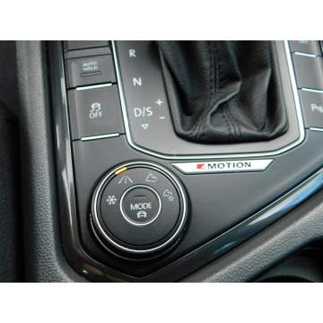 Volkswagen Tiguan  SUV 2017,  2.0 diesel, automat - Na sprzedaż za 66 666 zł - Żyrardów - zdjęcie 9