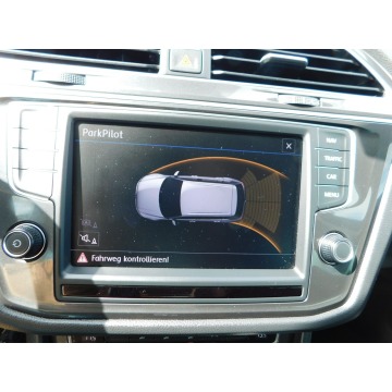 Volkswagen Tiguan  SUV 2017,  2.0 diesel, automat - Na sprzedaż za 66 666 zł - Żyrardów - zdjęcie 10